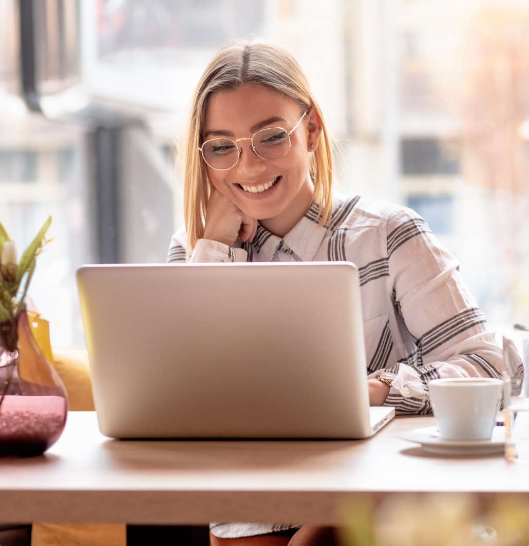 woman on laptop
